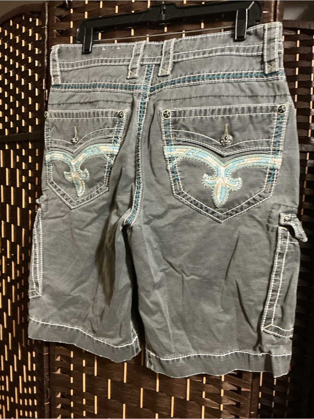 Gray Men's Embroidered Cargo Shorts - Casual Summer Wear